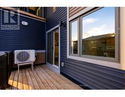 302 Parnian Private, Ottawa, ON K2J7K5 Photo 12