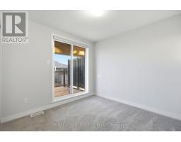 302 Parnian Private, Ottawa, ON K2J7K5 Photo 14