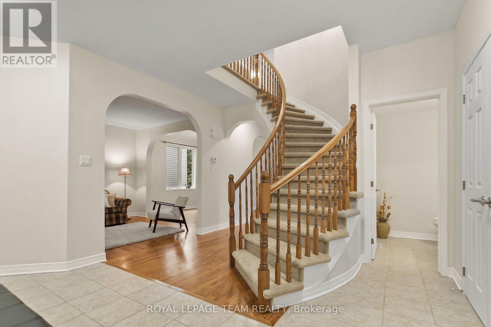4 KENO WAY, Ottawa. Luxury613. By Peter Sagos - Image 9