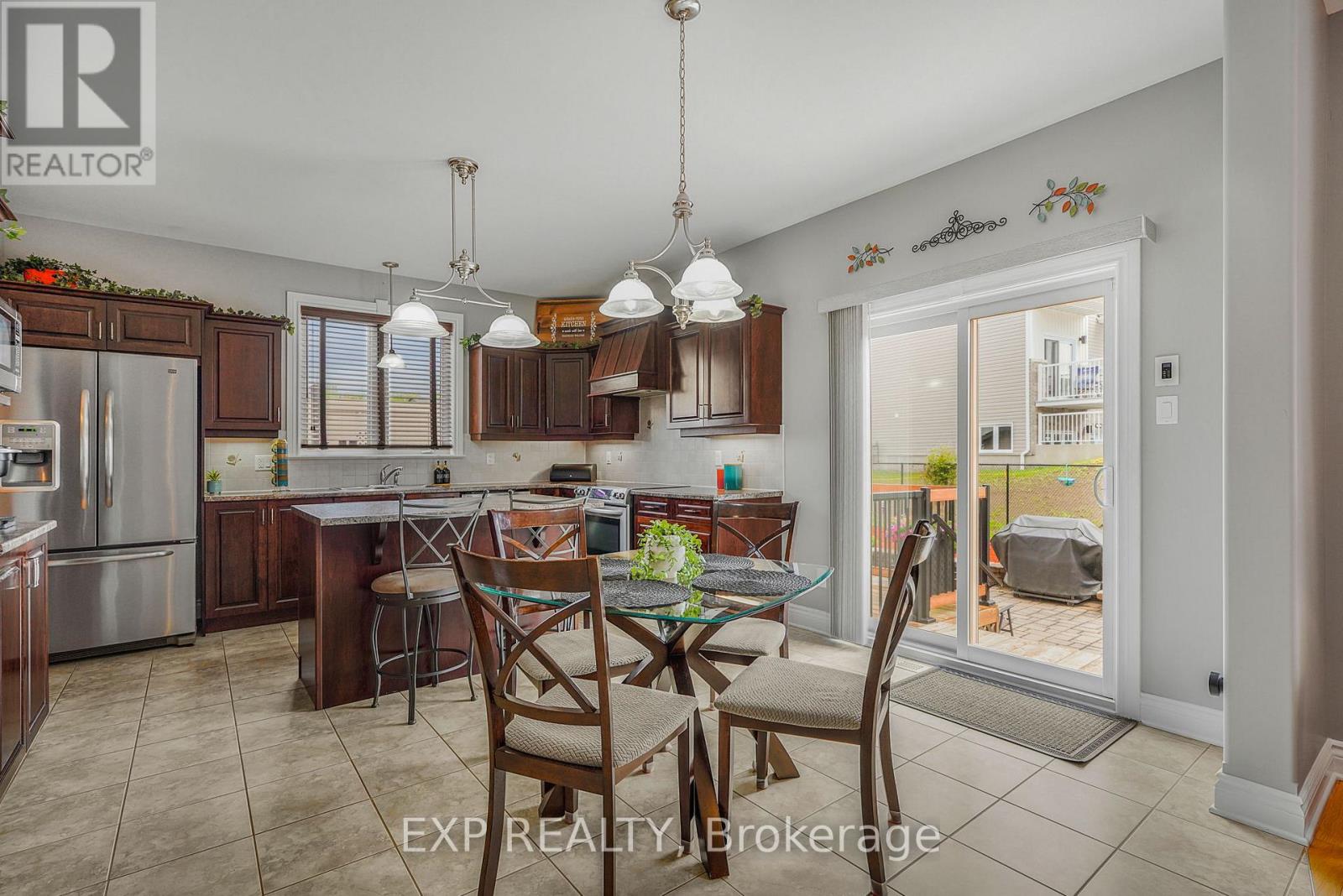 224 TOPAZE CRESCENT - 16