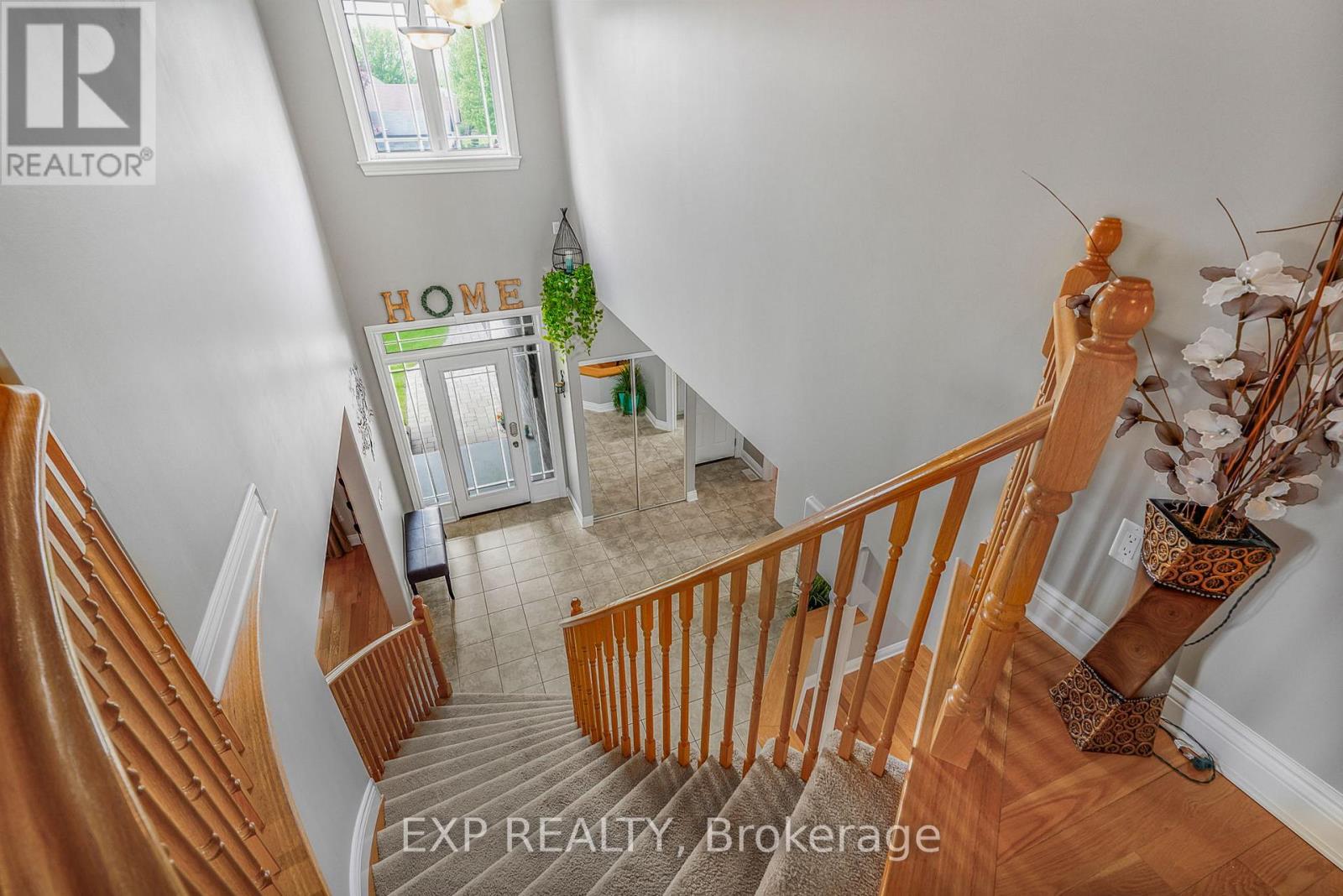 224 TOPAZE CRESCENT - 28