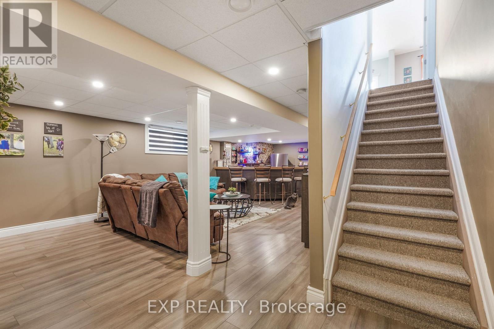 224 TOPAZE CRESCENT - 38