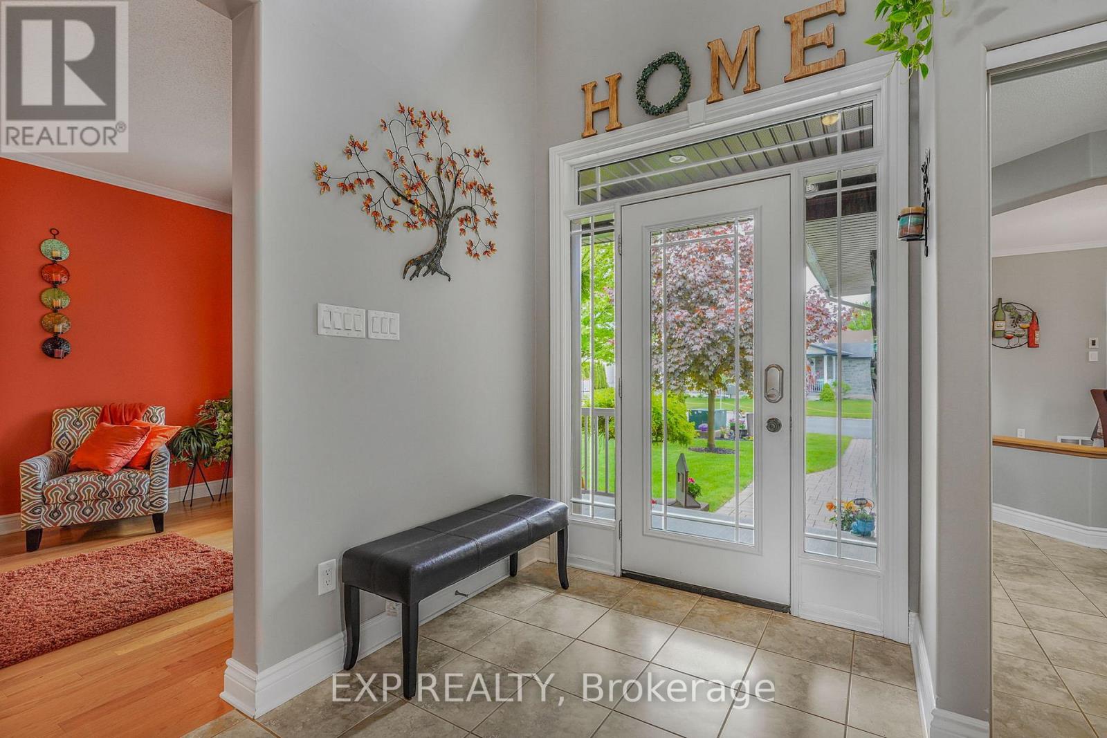 224 TOPAZE CRESCENT - 4