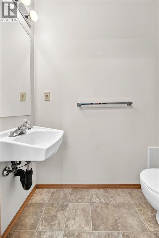 3 Parklane Place - 18