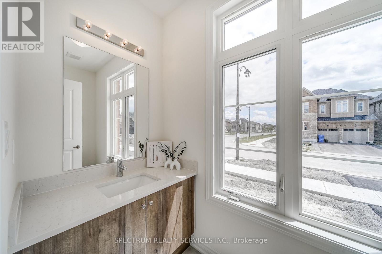 52 FATHER MUCKLE AVENUE - 10