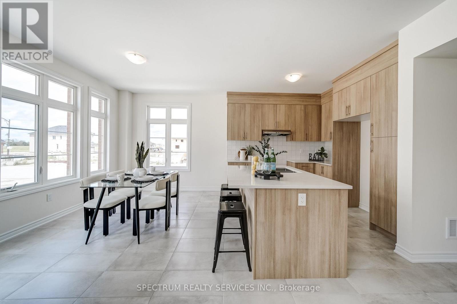 52 FATHER MUCKLE AVENUE - 18