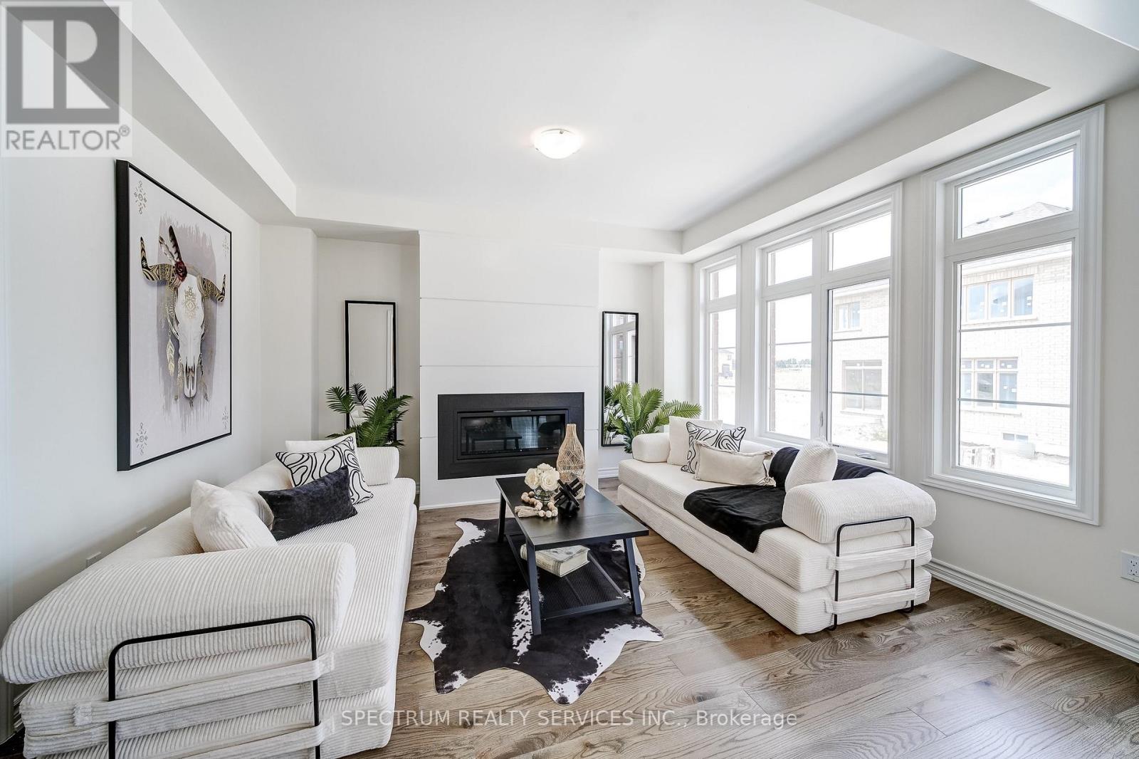 52 FATHER MUCKLE AVENUE - 24