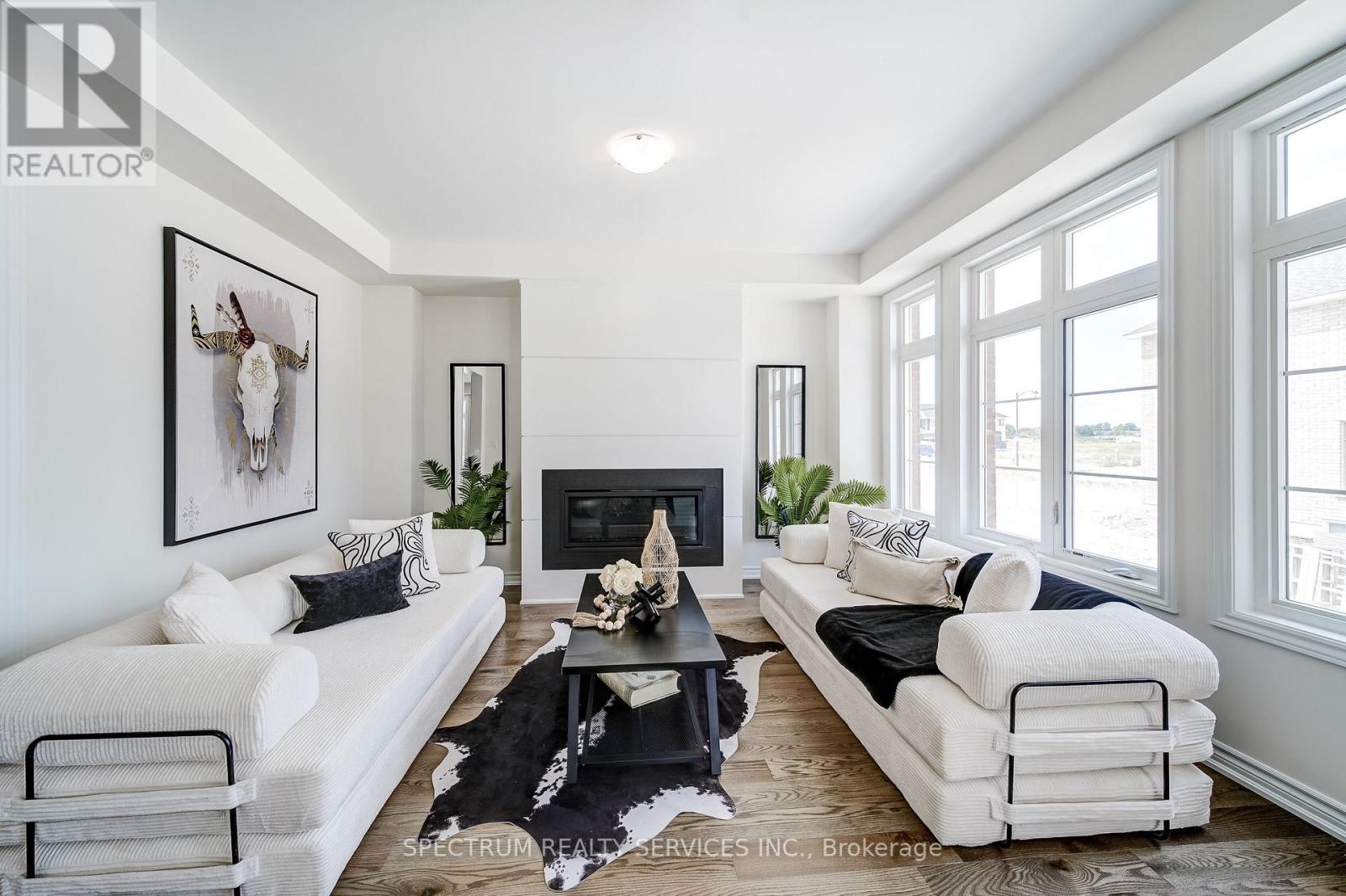52 FATHER MUCKLE AVENUE - 25