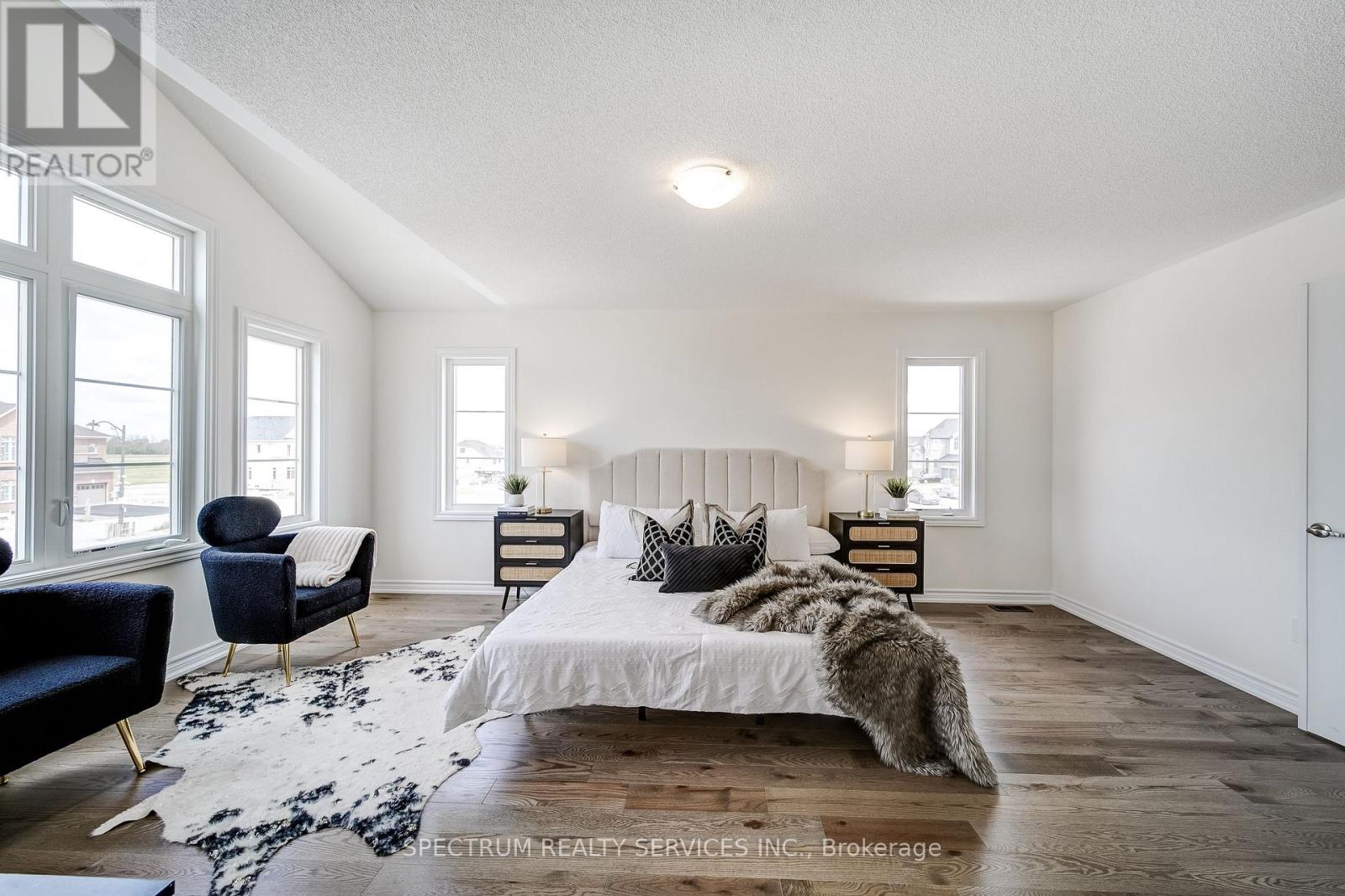 52 FATHER MUCKLE AVENUE - 30