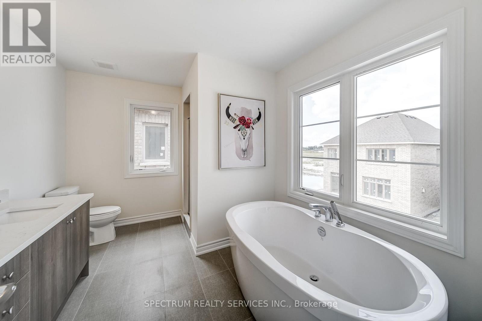52 FATHER MUCKLE AVENUE - 34