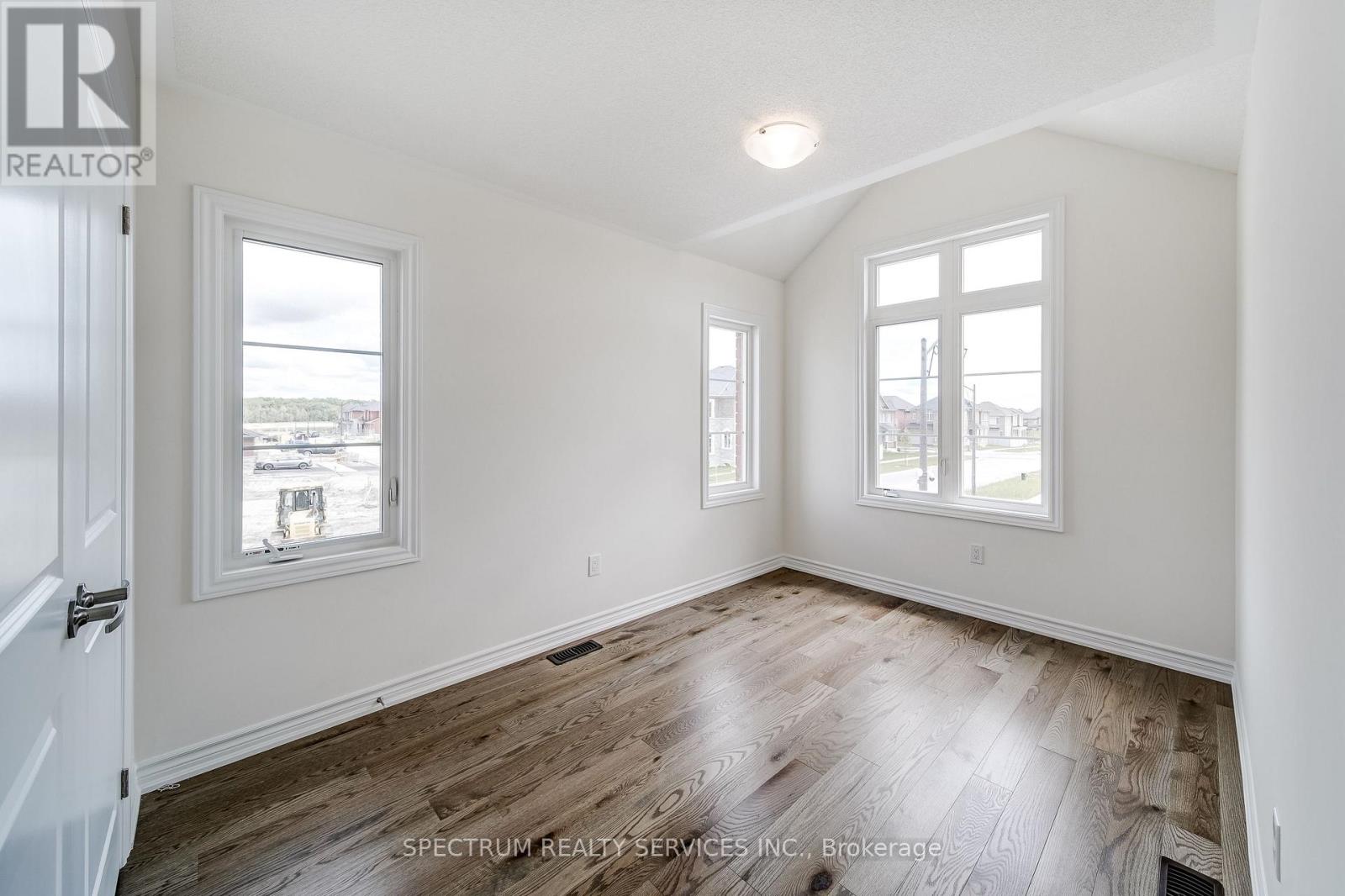 52 FATHER MUCKLE AVENUE - 40
