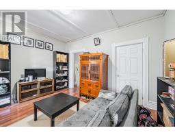 13 Baldwin Street, Toronto, ON M5T1L1 Photo 16