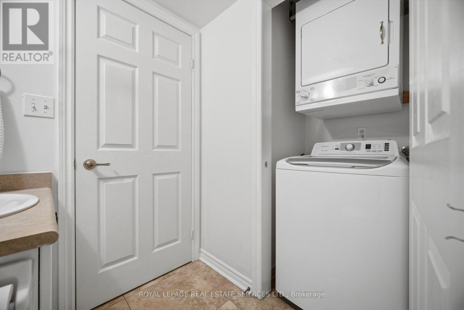 #209 1490 BISHOPS GATE - 12