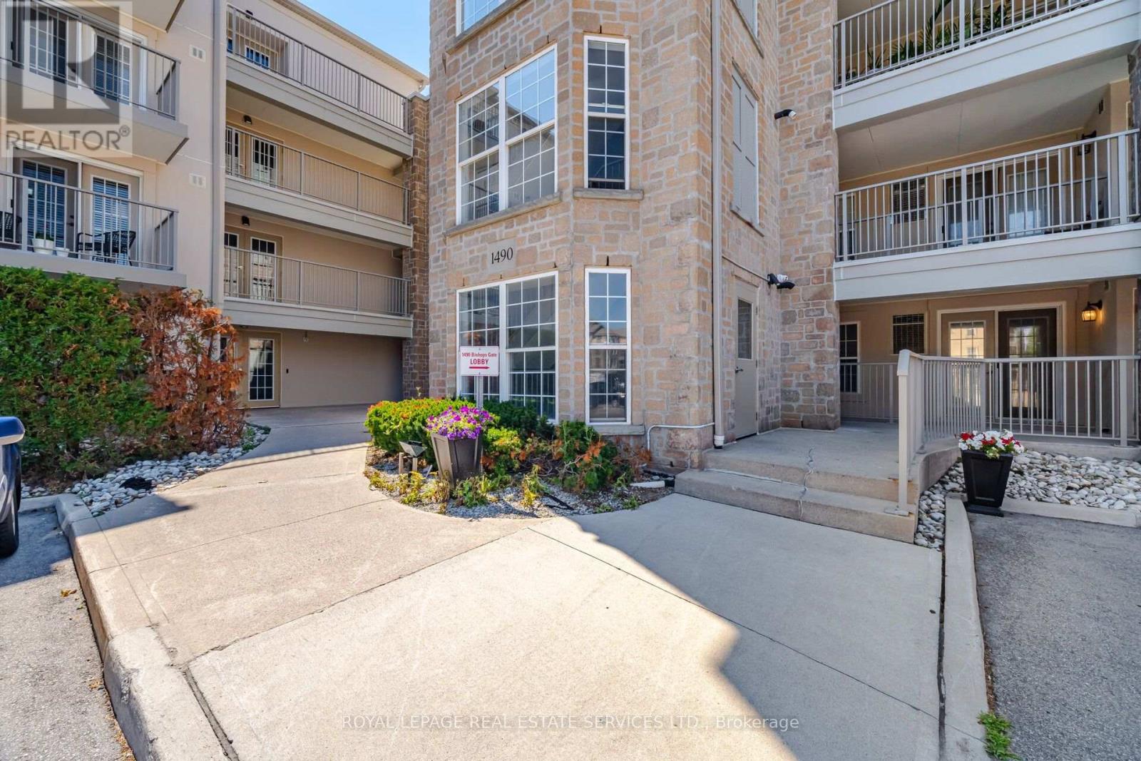 #209 1490 BISHOPS GATE - 2