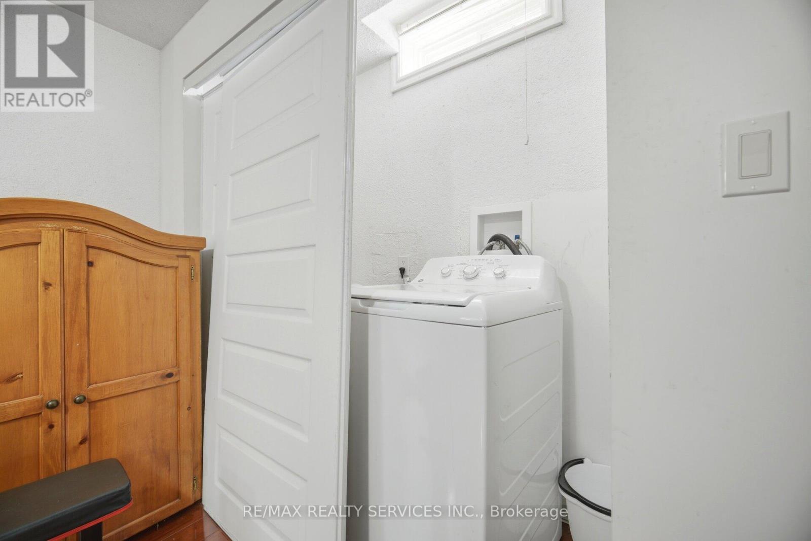 26 SUNFOREST DRIVE - 46