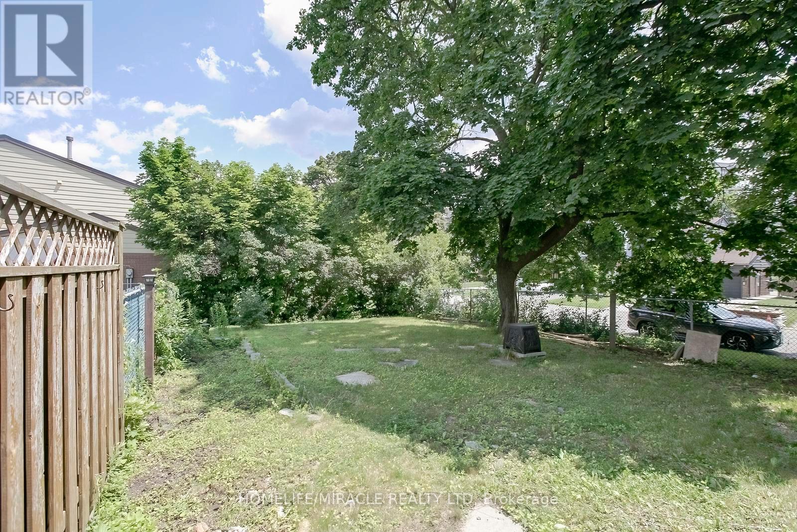 47 LONGBOURNE CRESCENT - 47