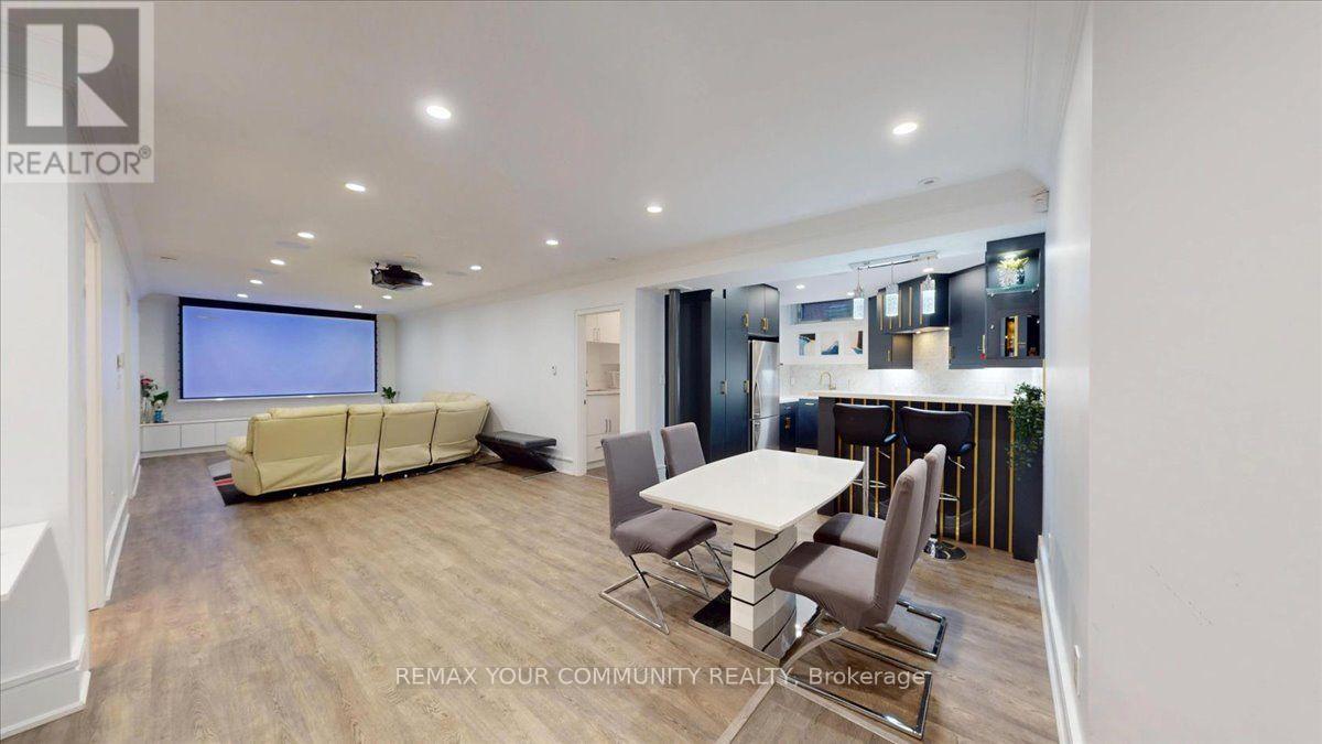 64 AVIEMORE DRIVE - 23
