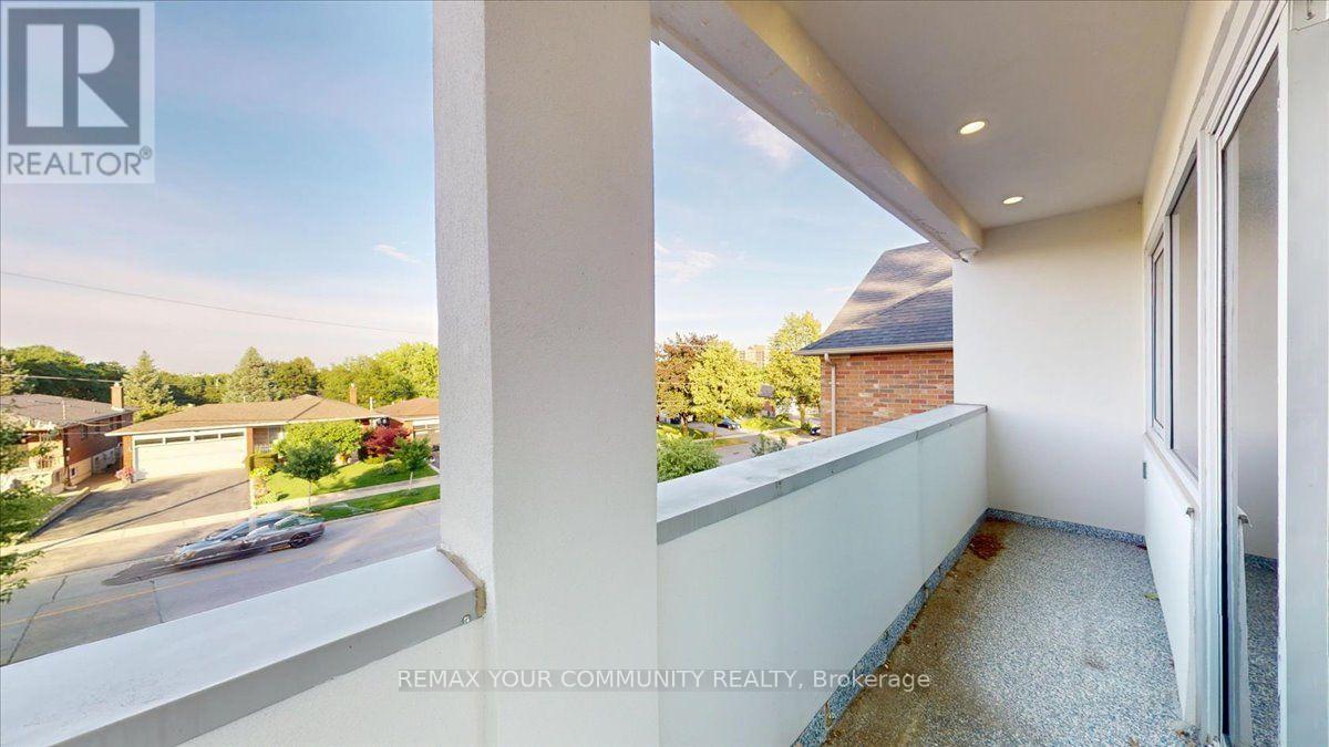 64 AVIEMORE DRIVE - 37