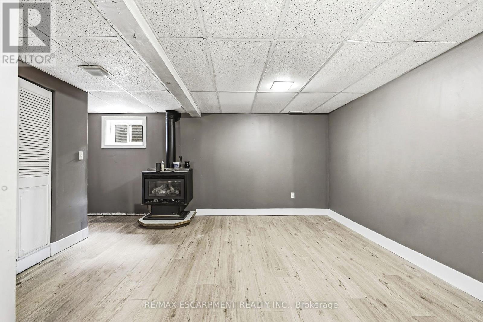 #14 564 SHERATON ROAD - 22