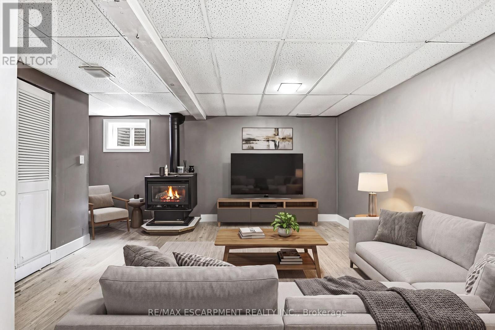 #14 564 SHERATON ROAD - 24