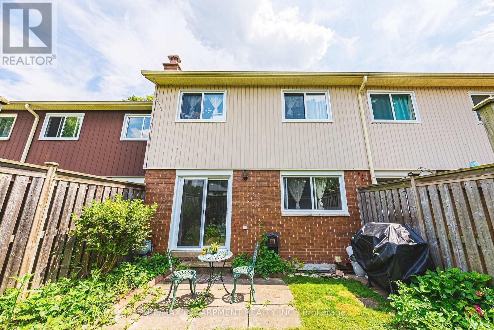 #14 564 SHERATON ROAD - 27