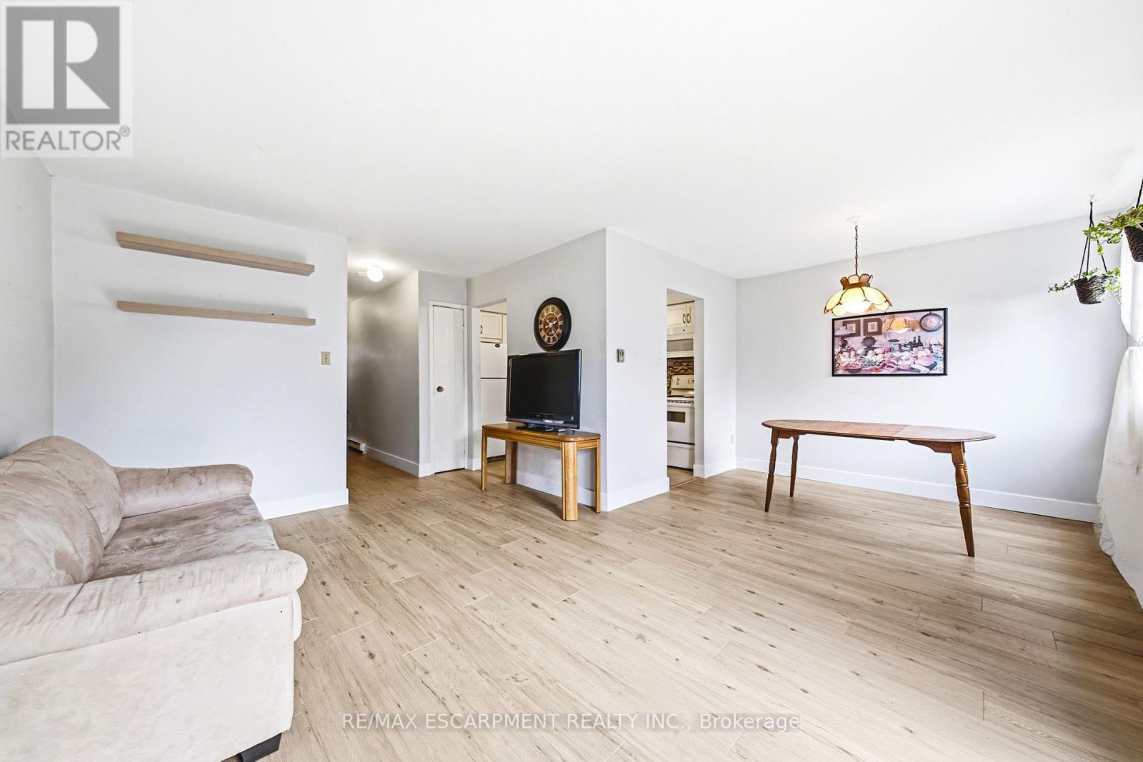 #14 564 SHERATON ROAD - 3