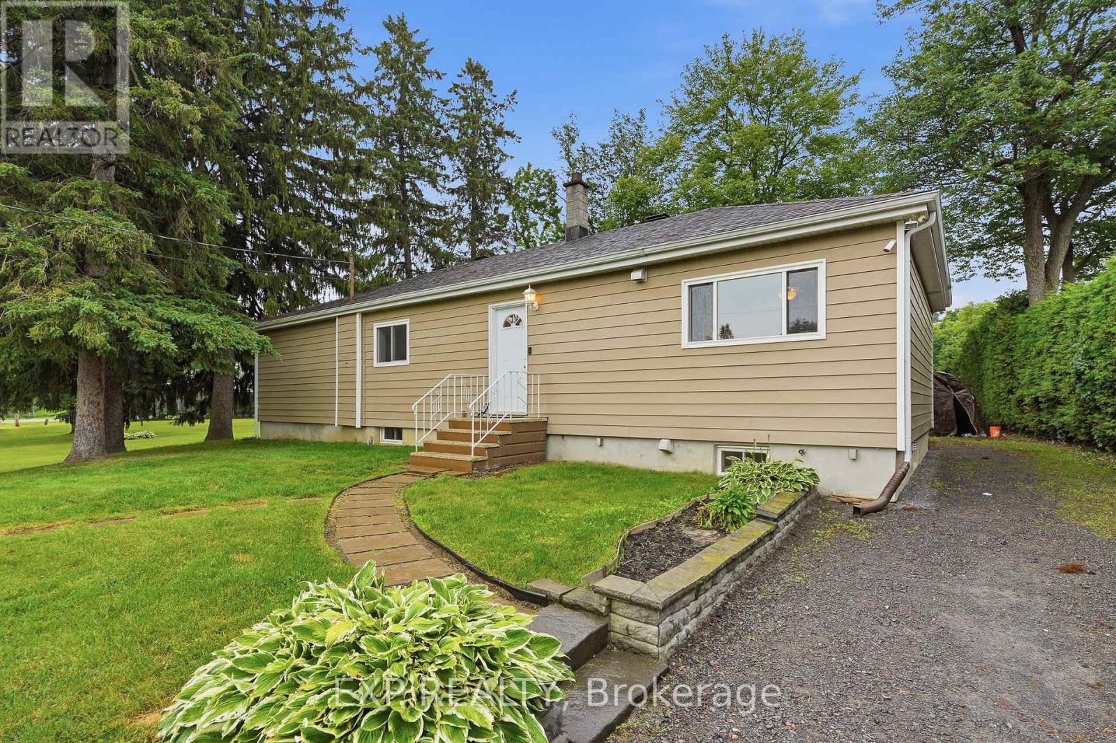 1876 DIVISION STREET - 2