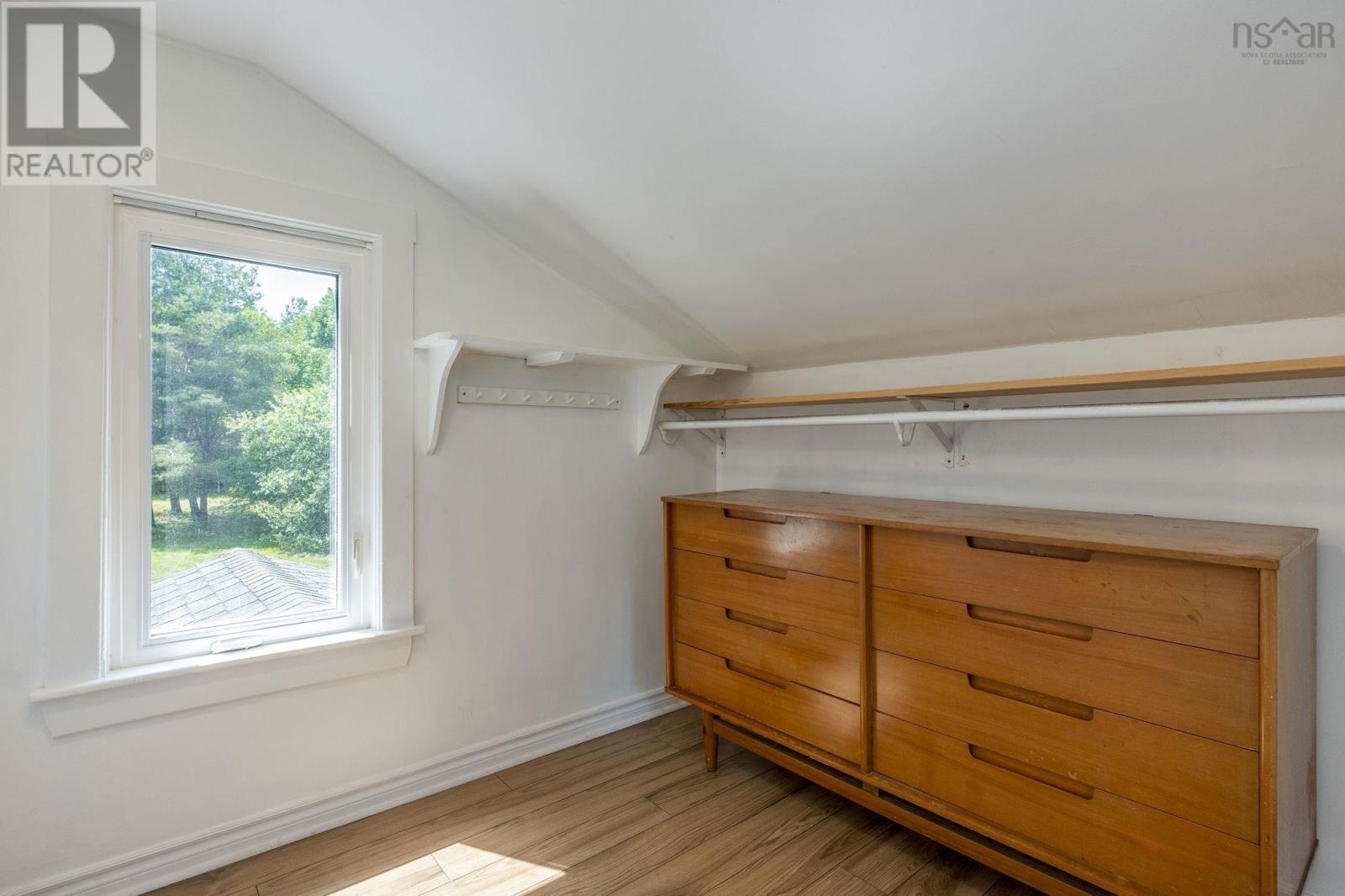 107 Maple Avenue - Image 26
