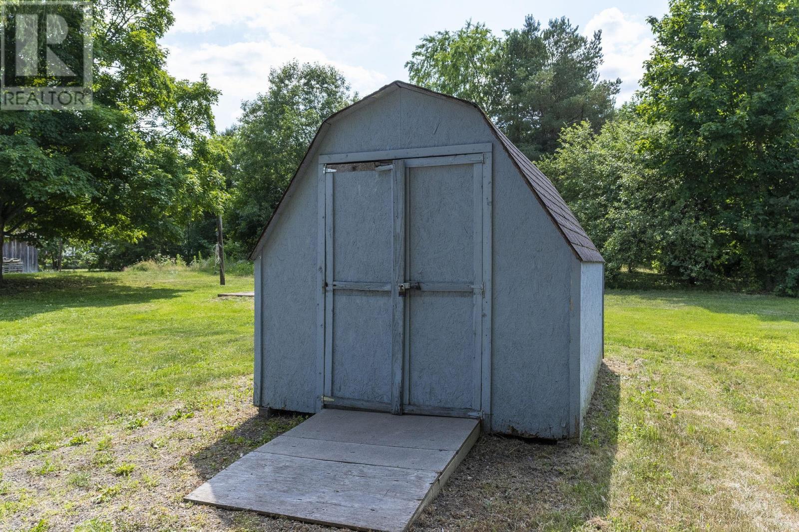 107 Maple Avenue - Image 38