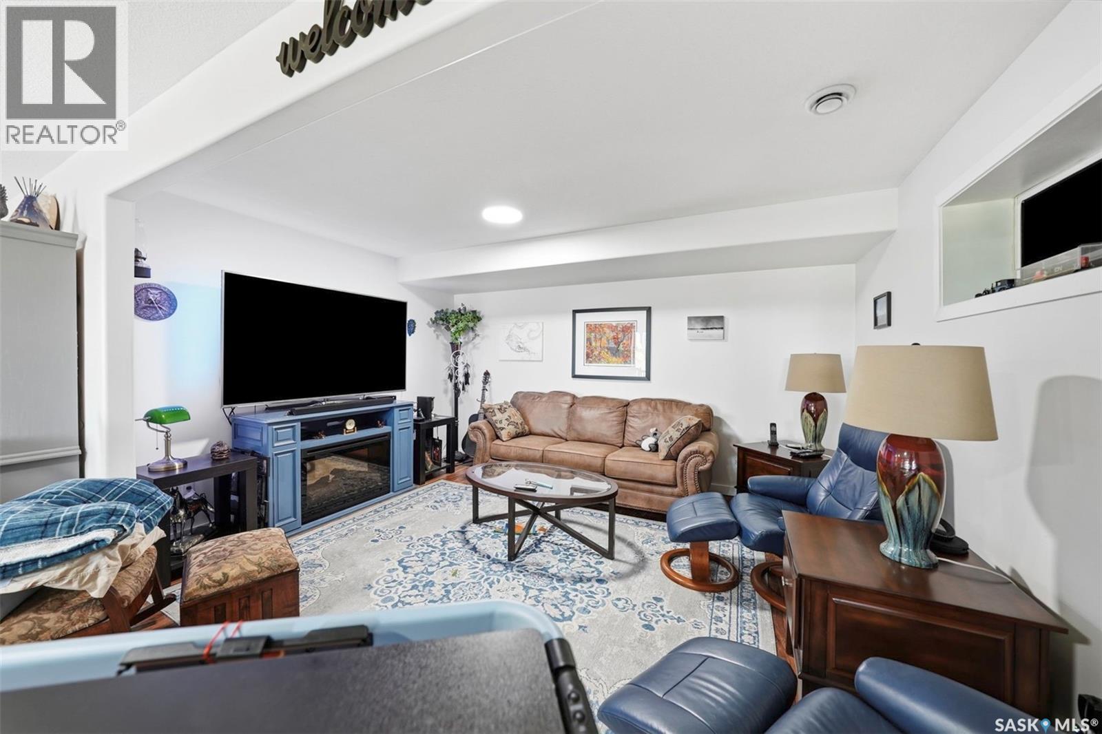 601 2nd AVENUE - 23