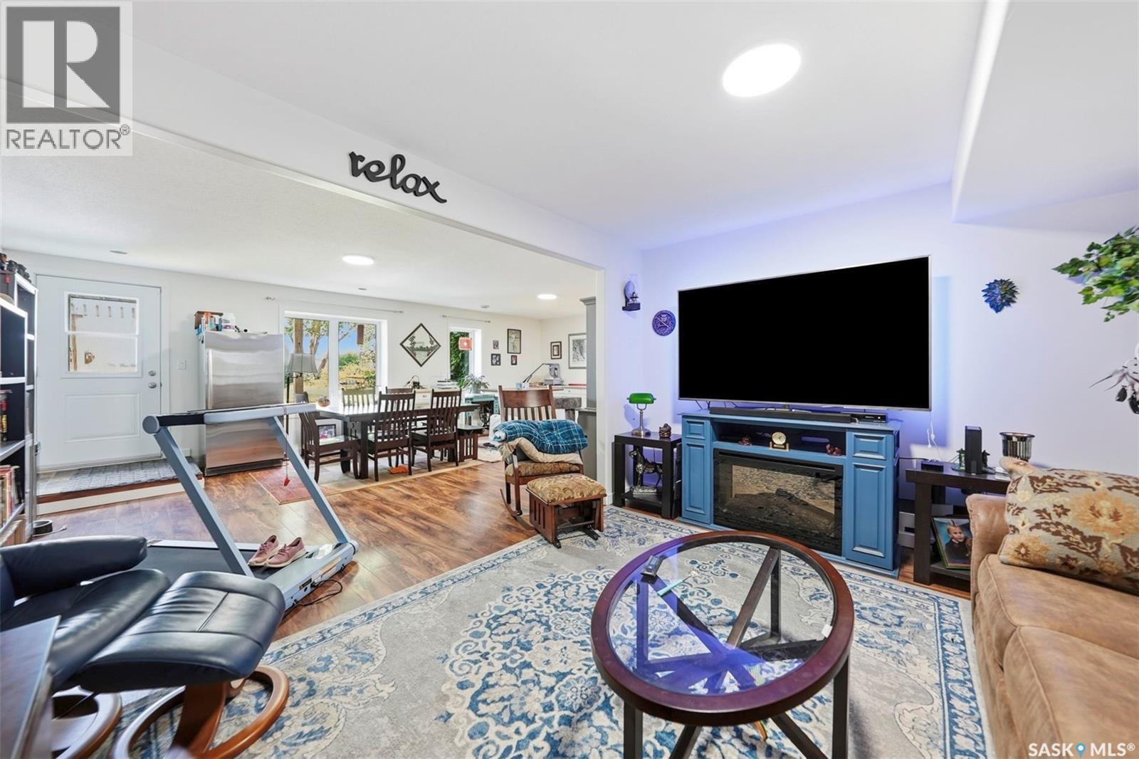601 2nd AVENUE - 24