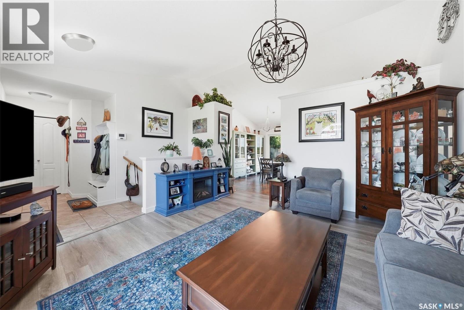601 2nd AVENUE - 7