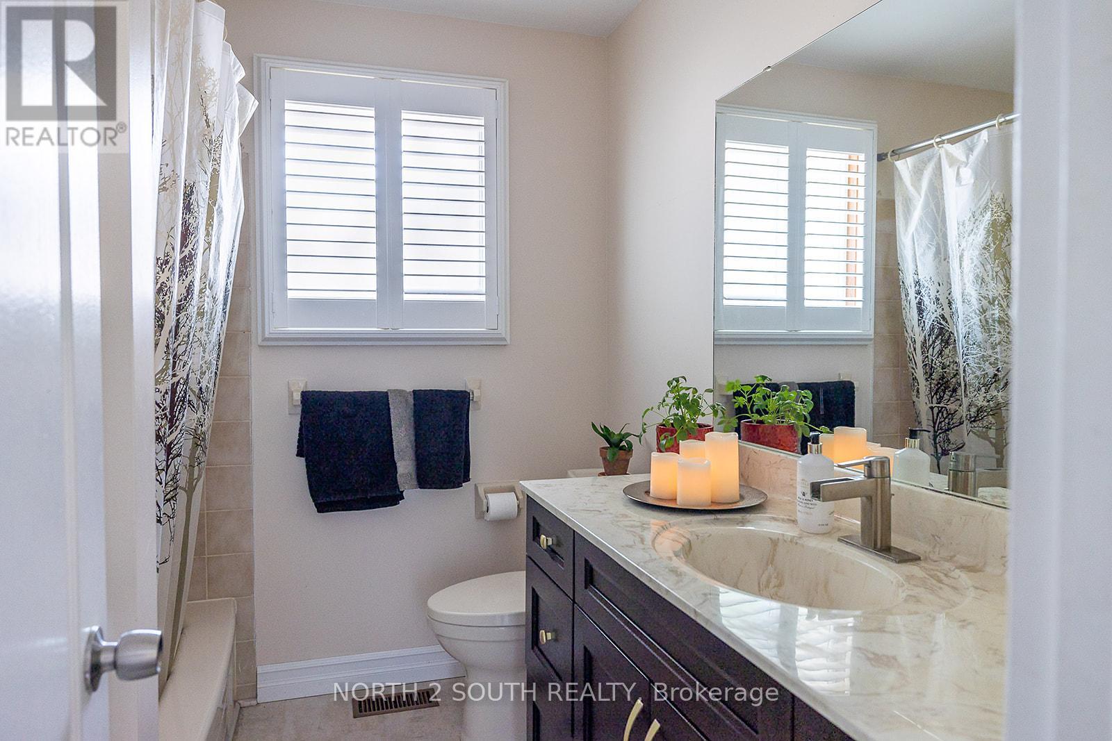 10 LATZER CRESCENT - 24