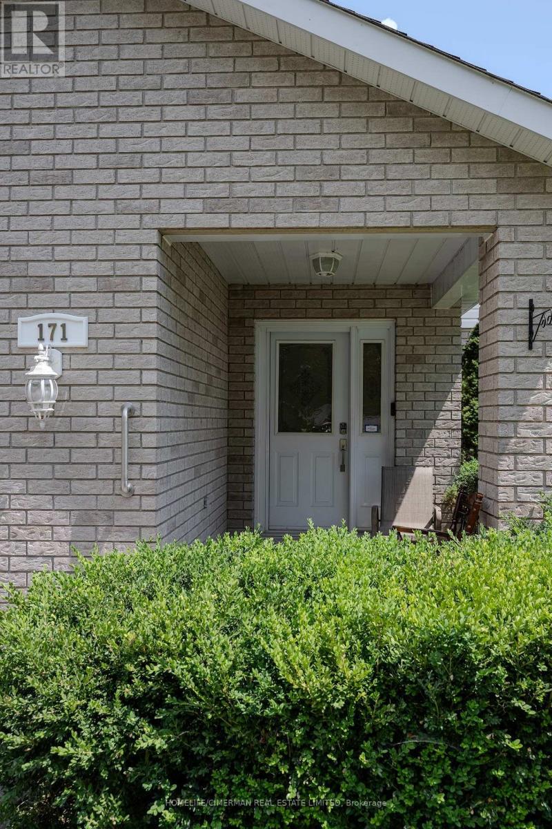 171 MAIN STREET - 28