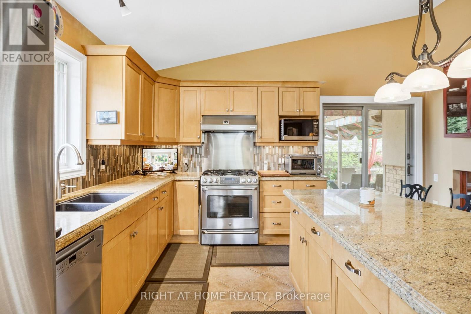 15 HOPE AVENUE - Image 13