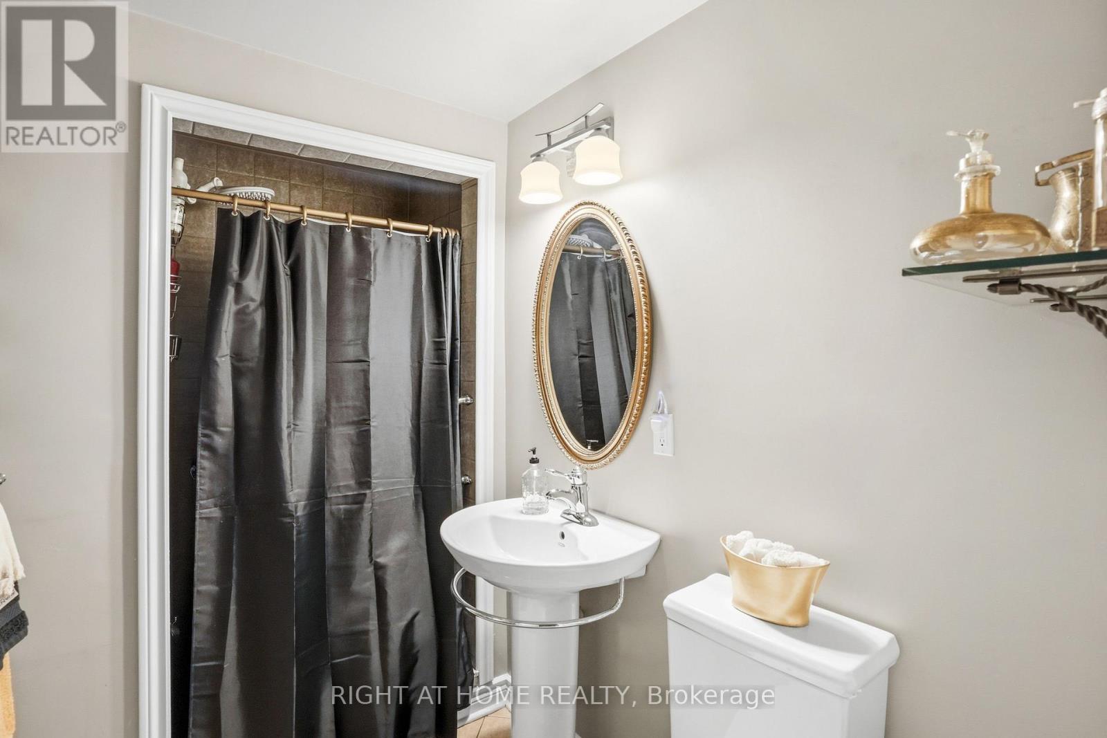 15 HOPE AVENUE - Image 25