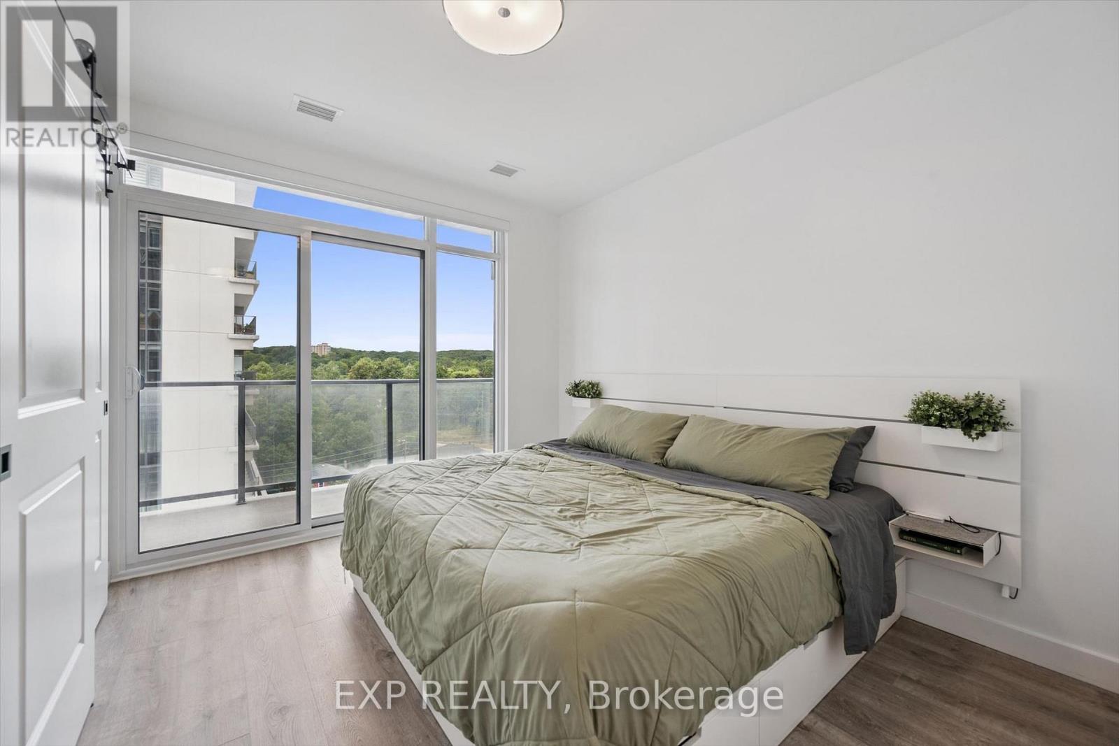 #1002 50 GRAND AVENUE S - Image 24
