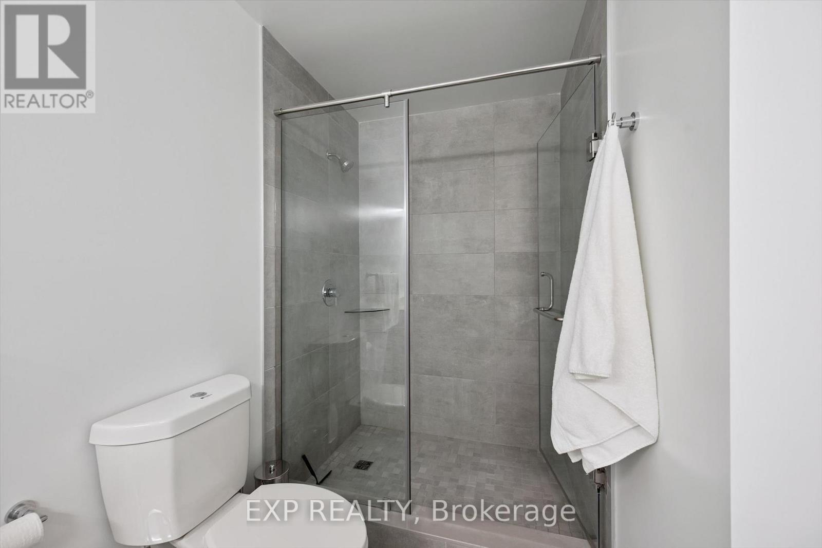 #1002 50 GRAND AVENUE S - Image 27