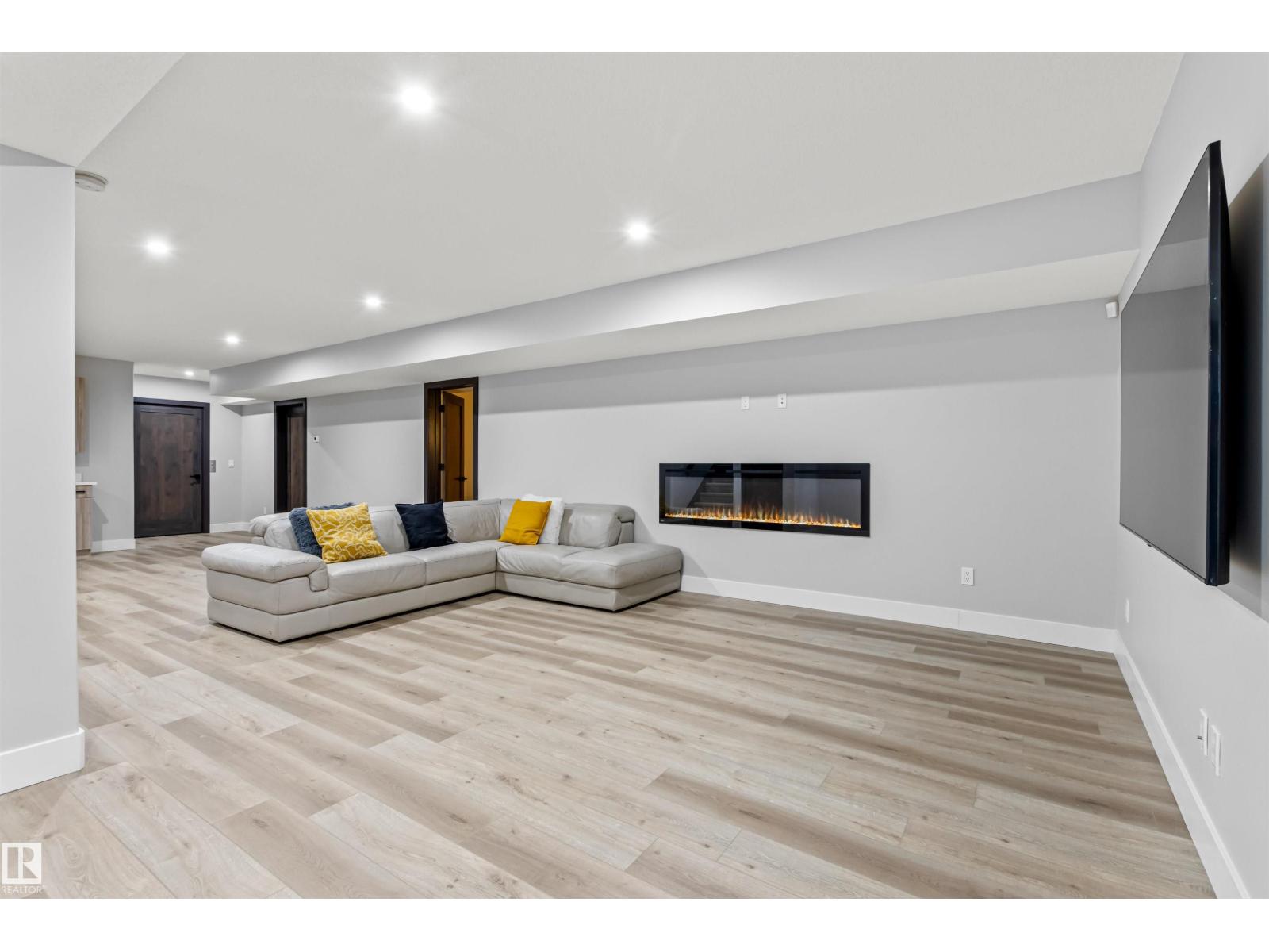 4810 KNIGHT CR SW - 50