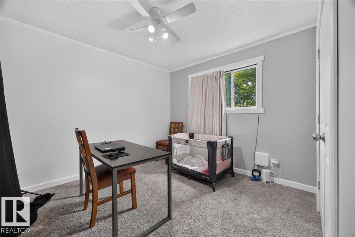 4229 49 ST - 15