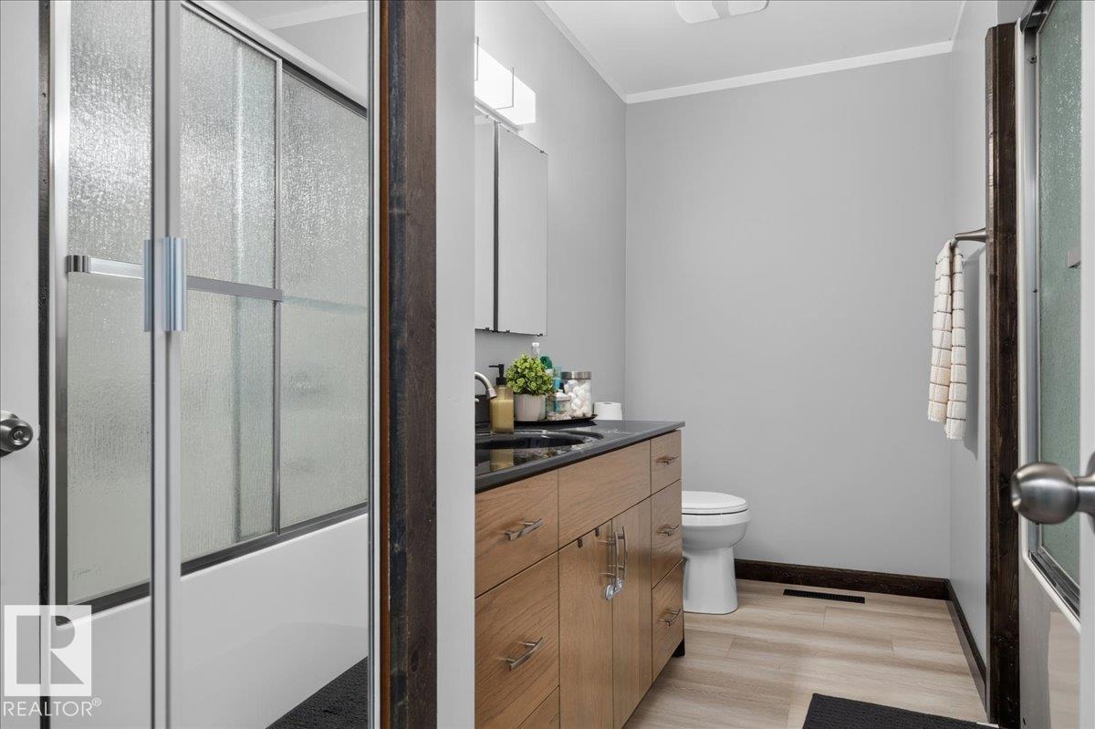 4229 49 ST - 19