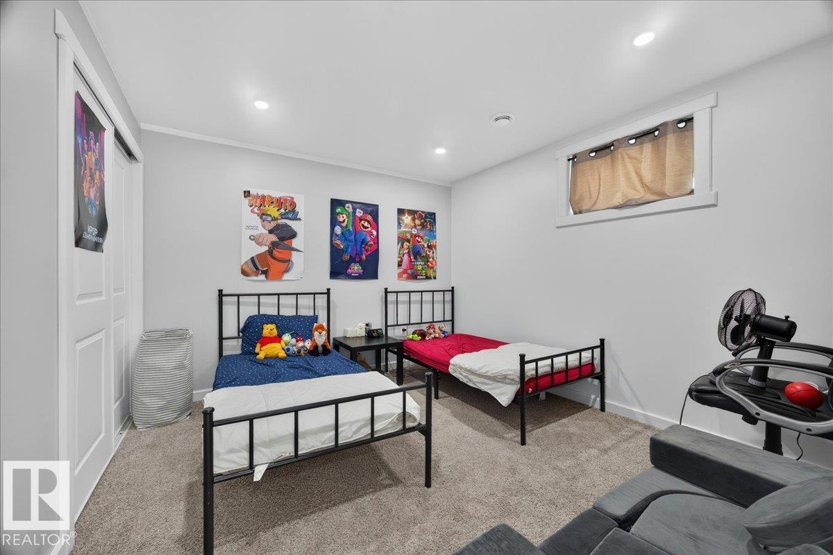 4229 49 ST - 29