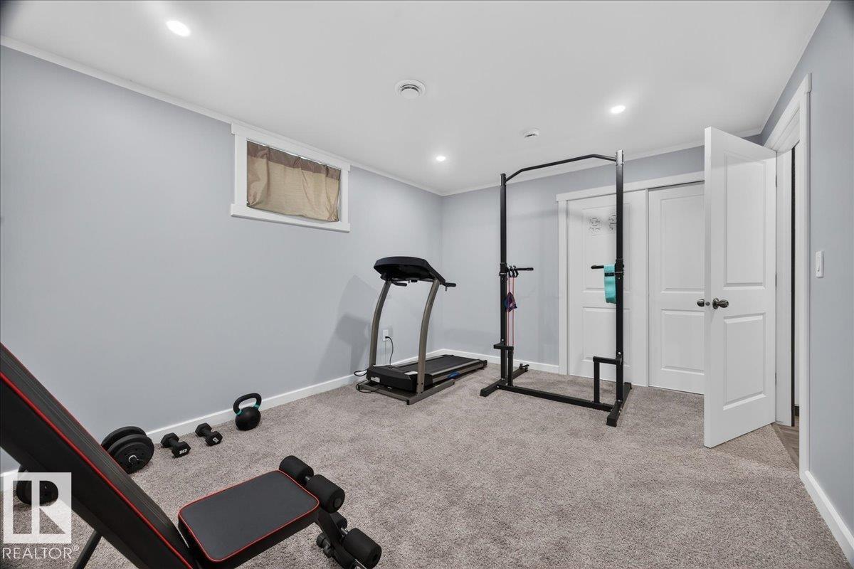 4229 49 ST - 32