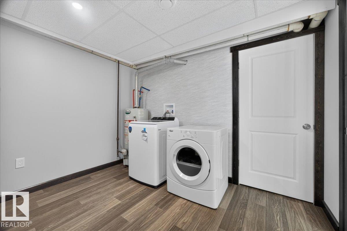 4229 49 ST - 33
