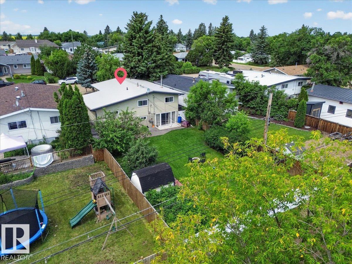 4229 49 ST - 45