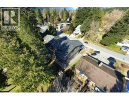 1352 Judd Road, Squamish, BC V0N1H0 Photo 24