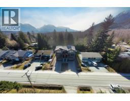 1352 Judd Road, Squamish, BC V0N1H0 Photo 26