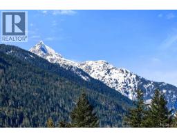1352 Judd Road, Squamish, BC V0N1H0 Photo 30