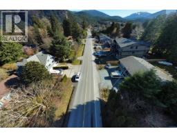 1352 Judd Road, Squamish, BC V0N1H0 Photo 33