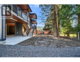 1352 Judd Road, Squamish, BC V0N1H0 Photo 31
